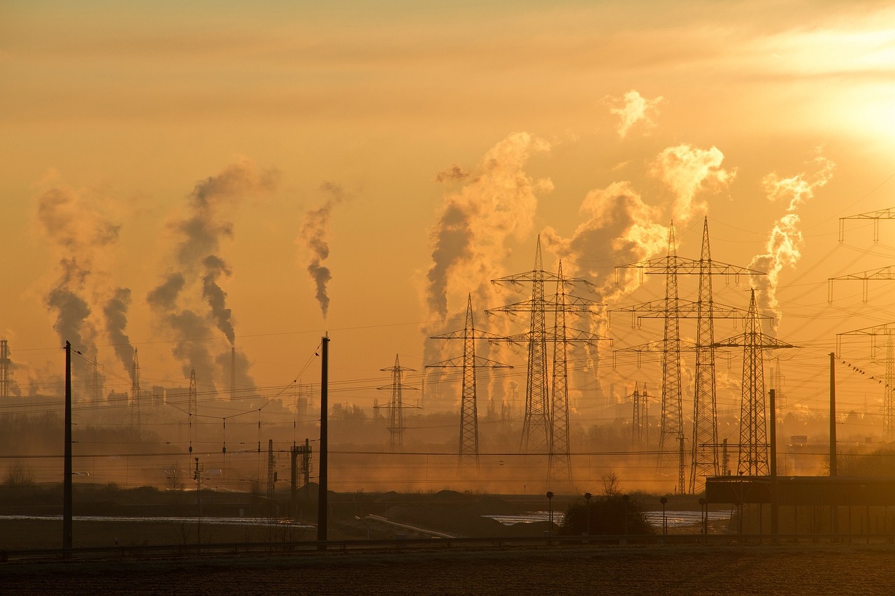 découvrez l'impact de la pollution numérique sur l'environnement et comment adopter des pratiques digitales écoresponsables pour réduire votre empreinte écologique.